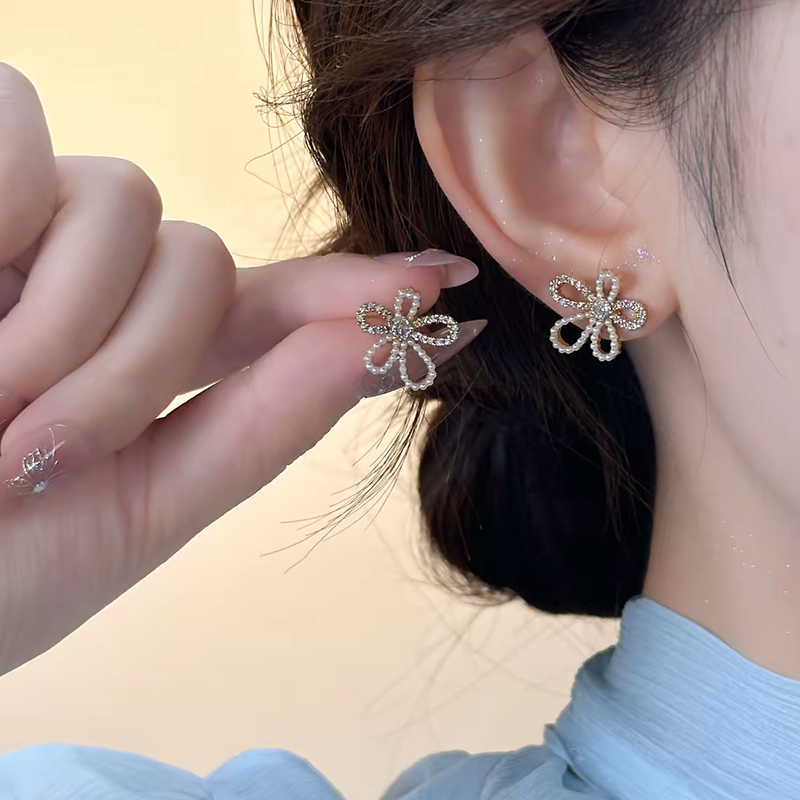米珠镶钻镂空花朵耳钉女气质2025年新款潮气质小众设计感耳环耳饰