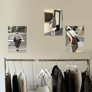 饰画毛衣半裙摄影拍照背景 店装 韩系ins春装 简约穿搭海报卧室服装