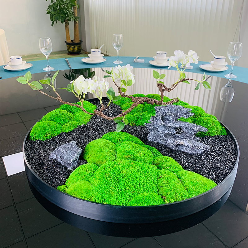 酒店餐桌中间装饰永生苔藓桌花
