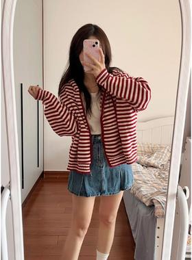 红色条纹双拉链连帽毛衣开衫女秋冬韩系氛围感穿搭慵懒风针织外套