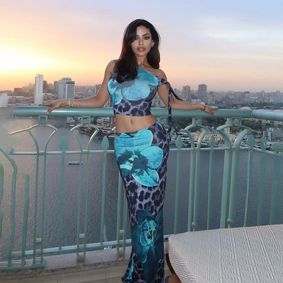 豹纹花朵印花露脐长裙套装