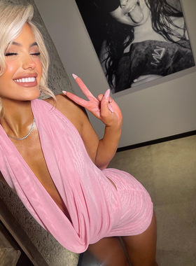 Sexy neck hanging backless short skirt set挂脖露背短裙两件套