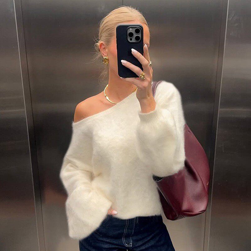 Low round neck off shoulder pullover sweater圆领露肩套头毛衣