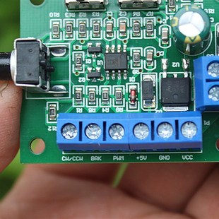 带驱动无刷电机PWM调速板 24V无刷直流马达调速器 DC8
