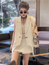 不规则西装马甲套装女欧货时尚设计感无袖西服外套高腰短裤两件套