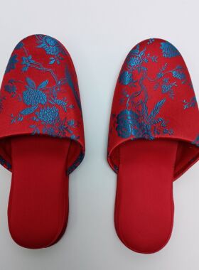 国风新年红色织锦缎轻微瑕疵拖鞋女士坡跟绒布底地板清洁不防水