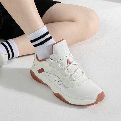 Nike/耐克Air Jordan CMFT 11女款舒适百搭耐磨篮球鞋DV2629-108