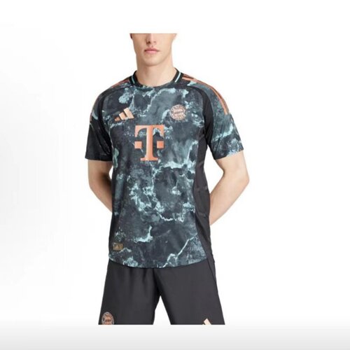 adidas/阿迪达斯 迷彩设计舒适百搭透气短袖足球衣男款黑JE8669