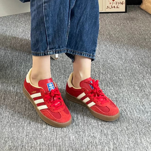 阿迪达斯男女防滑运动休闲板鞋