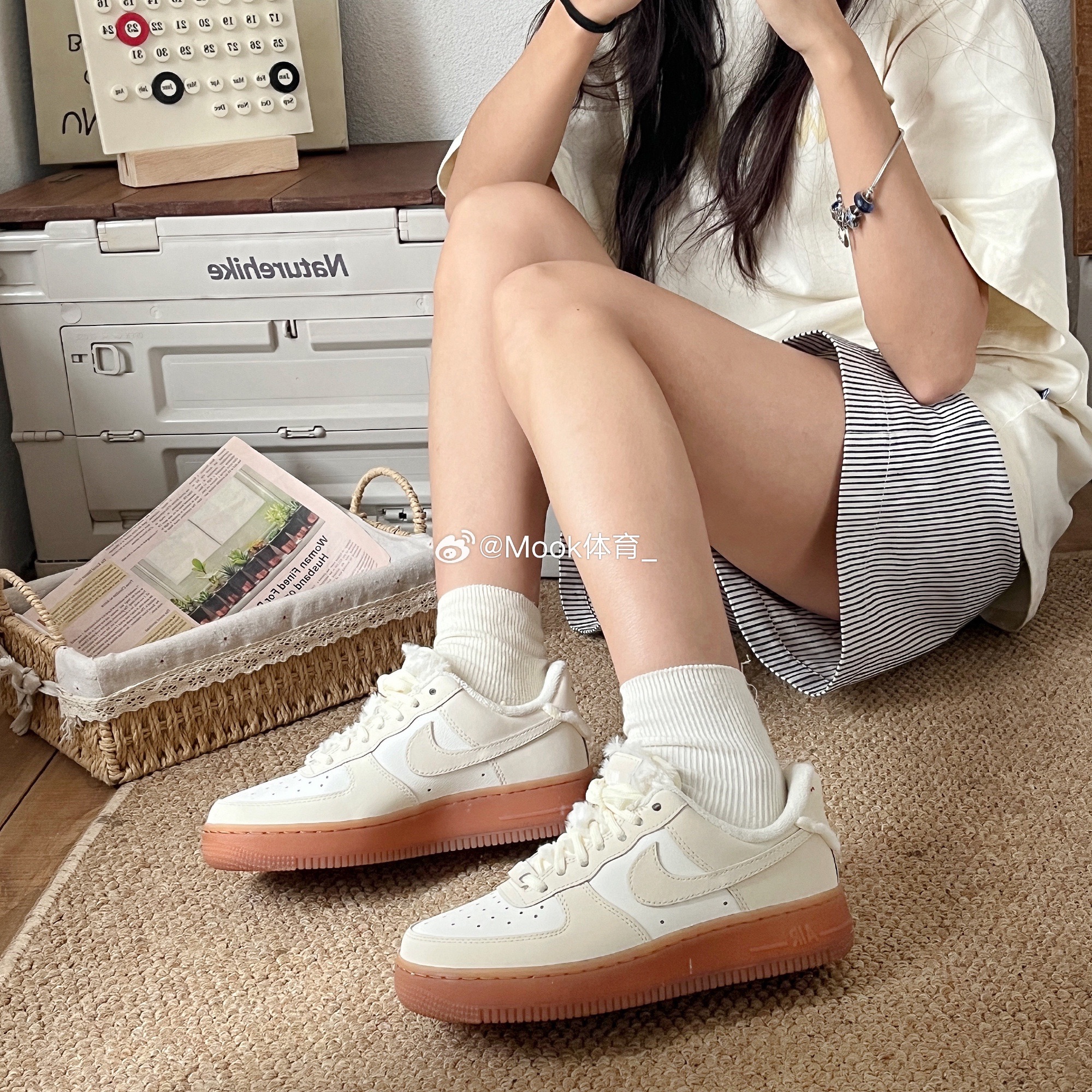 Nike耐克Air Force 1女子空军一号休闲低帮新款板鞋FV370