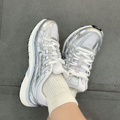 Nike经典系列网面舒适运动跑步鞋