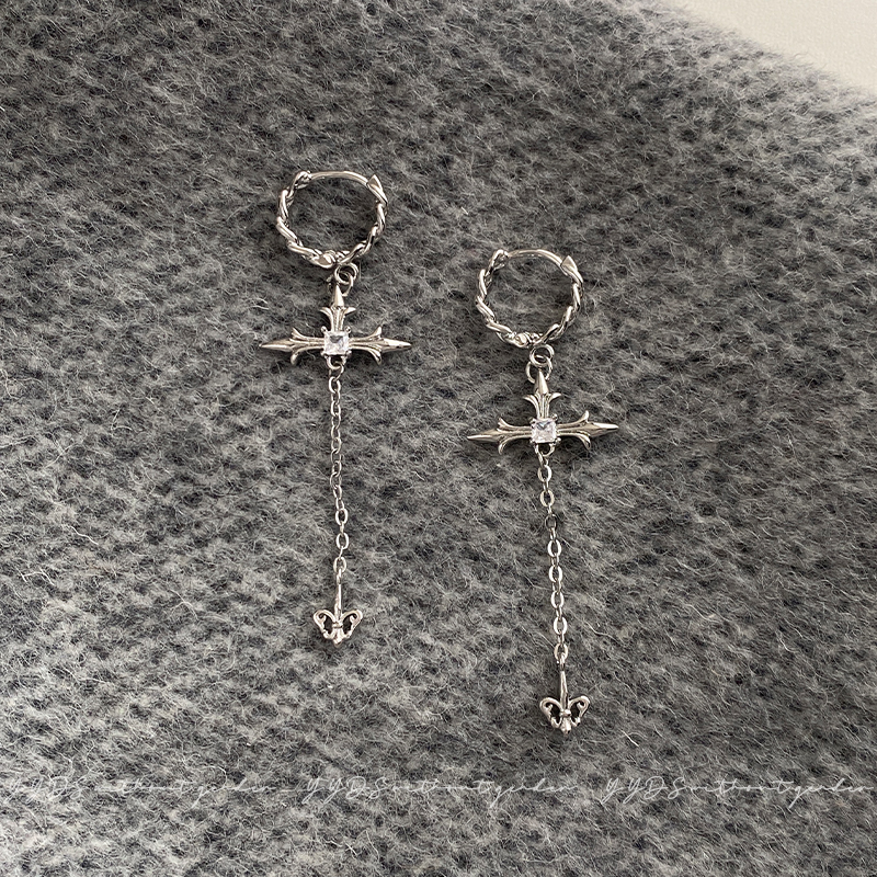 YYDS丨精致十字架流苏耳环