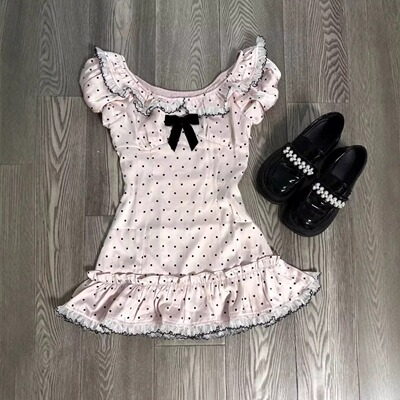 Polka dot short-sleeved T-shirt and short skirt set