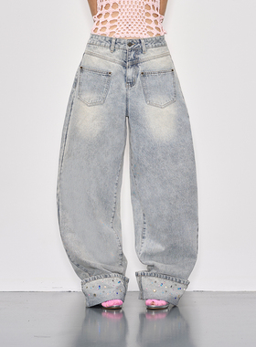 NOLA*【亢博同款】彩色满钻口袋反穿弯刀重工水洗香蕉裤型牛仔裤