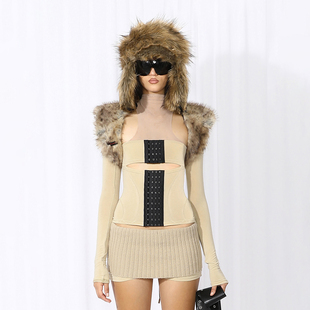 Khaki 套装 Sweater 卡其排扣网纱拼接针织上衣毛织短裤 Suit NOLA