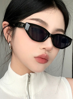 复古猫眼墨镜高级感Jennie窄框眼镜2025新款潮防紫外线墨镜ins女