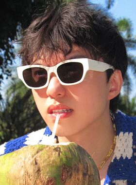 潮牌酷帅辣妹小框墨镜男白色高级街拍个性蹦迪防晒y2k太阳镜女