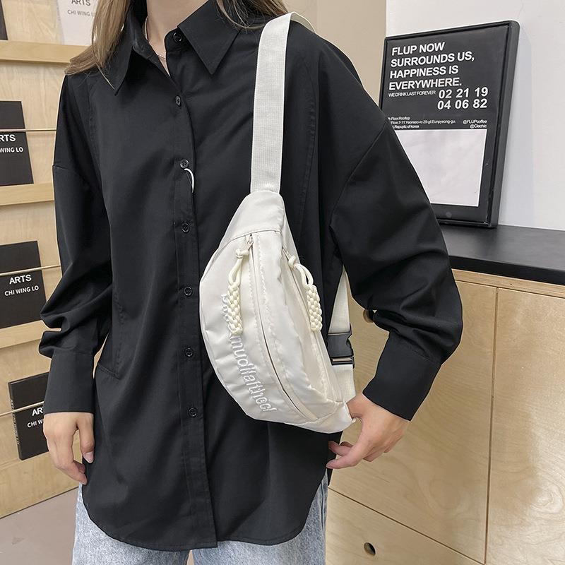运动斜挎骑行胸包女2025新款腰包女式潮小众单肩包男款潮牌小挎包