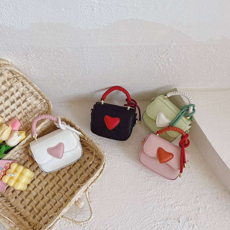 女童包包公主时尚爱心迷你小挎包甜美女孩桃心小包亲子可爱配饰包