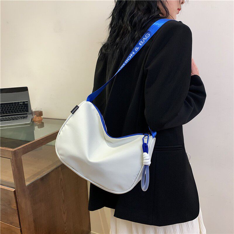 时尚百搭网红饺子包韩版春季新款手提包日常女士单肩斜挎包