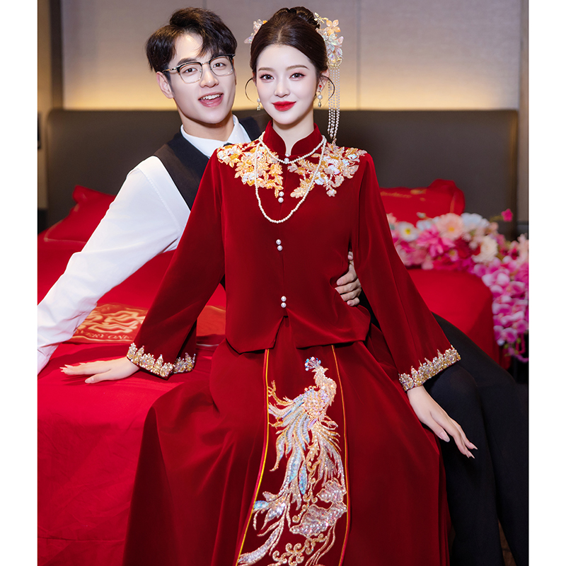 长袖敬酒服新娘秋冬季高级感酒红色丝绒订婚结婚礼服出阁宴秀禾裙