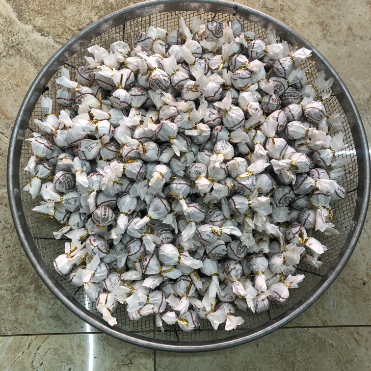 云南易武高杆古树龙珠纯生晒白茶500克2019年原料花果蜜香高荒野