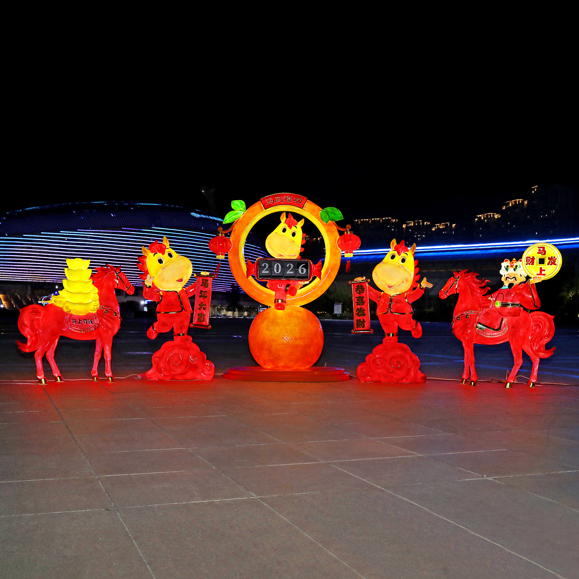 玻璃钢新年马雕塑户外春节卡通马年吉祥物广商场景区美陈装饰摆件