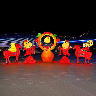玻璃钢新年马雕塑户外春节卡通马年吉祥物广商场景区美陈装饰摆件