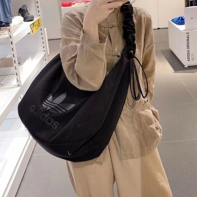 阿迪达斯三叶草单肩包女包