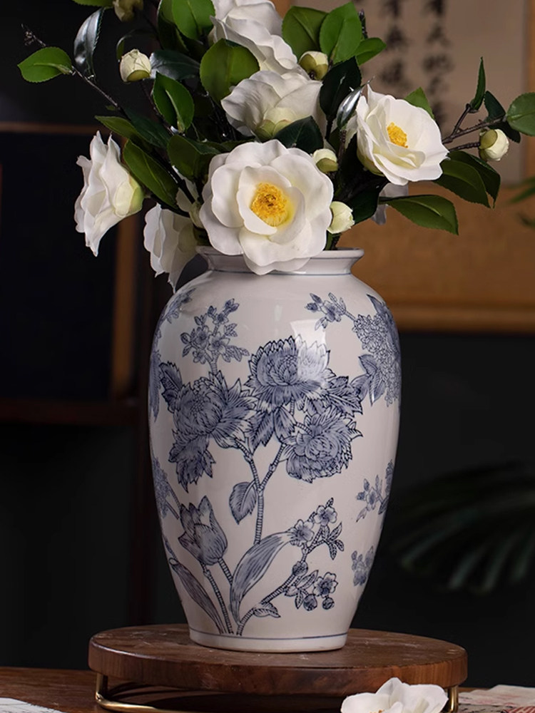 景德镇萝卜陶瓷花瓶高级感鲜花轻奢花器客厅摆件现代中式青花瓷