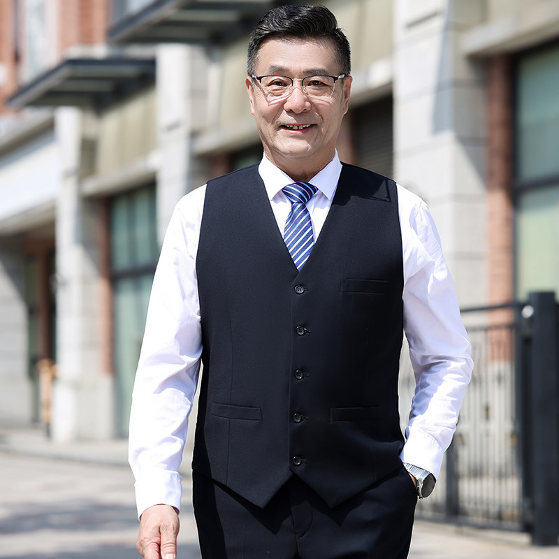 西装背心中老年人秋季男
