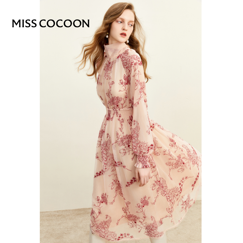 MISSCOCOON定制孔雀花纹收腰连衣裙后领蝴蝶飘带秋款