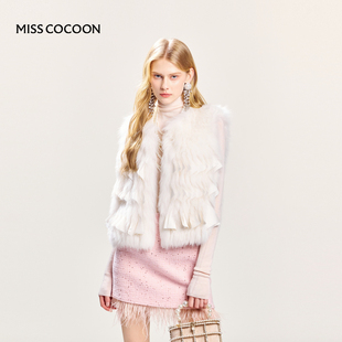 MISSCOCOON狐狸毛立裁波浪V领皮草马甲白色千金风外套秋冬款