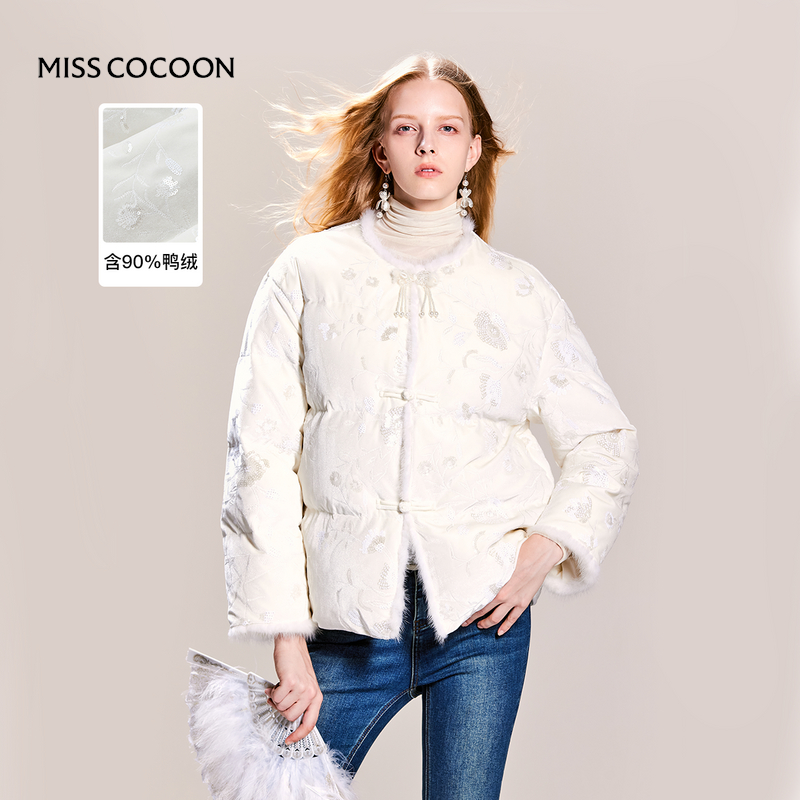 可可尼cocoon新中式刺绣羽绒服