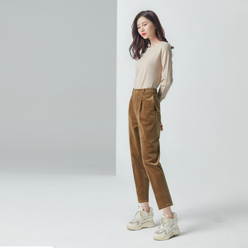梨型身材百搭风九分灯芯绒裤子