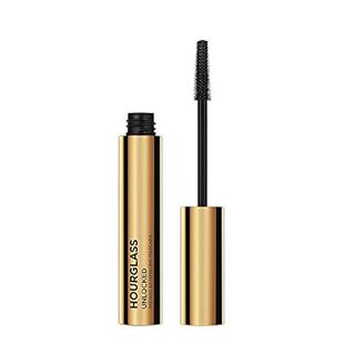 Defining Hourglass Mascara. Extensions Unlocked Instant