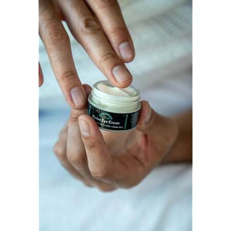 ASSEMBLED Revive Eye Cream (0.5oz)， Multi-vitamin treatme