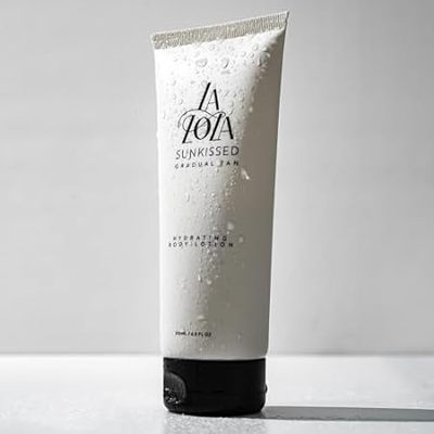 Sunkissed Hydrating Self Tanning Lotion， Gluten Free， Veg