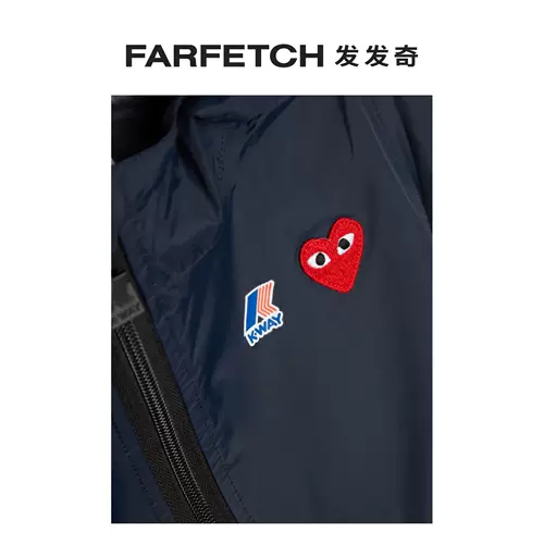 [Play Comme des Garcons 川久保玲童装x K-Way logo贴花雨衣夹克]