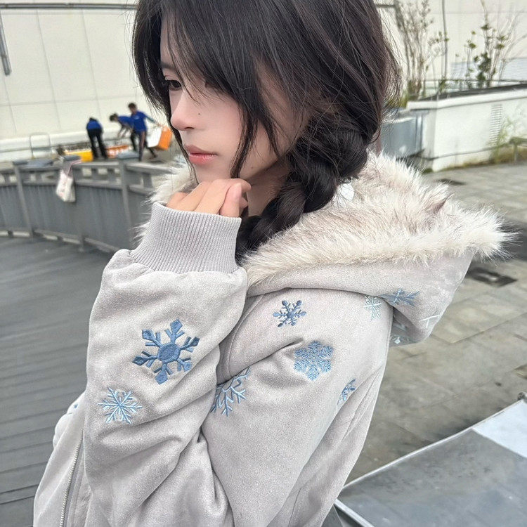 美式复古连帽座山雕棉服女冬季新款雪花刺绣设计感情侣款棉衣外套,个性定制/设计服务/DIY,棉服工装,淘宝优惠券,粉丝福利购,淘宝优惠卷