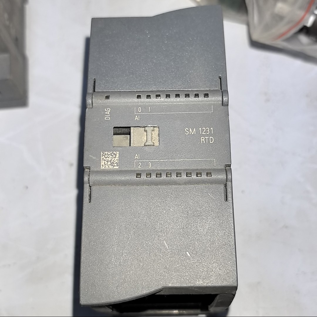6ES7 231-5PD32-0XB0 SM1231 RTD 工控PLC模块议价维修