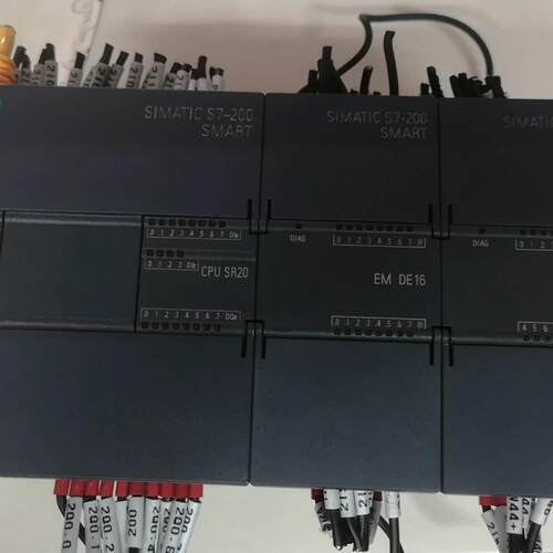 S7-200 SMART CPU SR20 EM DE16 EM AE08 PLC工控模块议价维修
