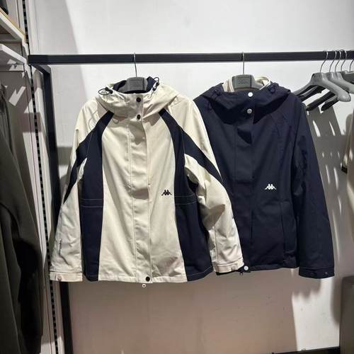 Kappa卡帕女运动三合一冲锋衣