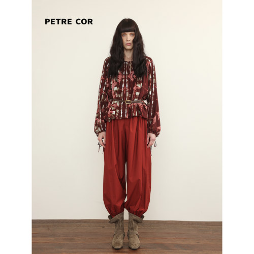 PETRECOR独立设计师官方店26秋冬 V领花苞长袖上衣