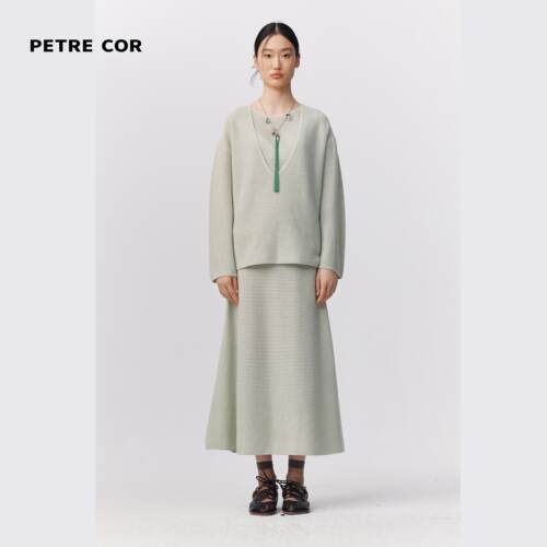 PETRE COR 独立设计师官方店24秋冬薄荷绿亮片V领羊绒上衣