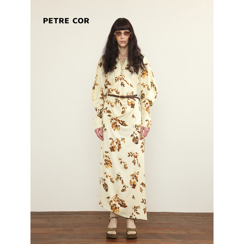 PETRECOR独立设计师官方店26秋冬 V领连肩袖连衣裙