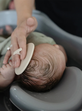 婴儿硅胶洗头刷宝宝洗澡去头垢软毛按摩刷防滑Cradle Cap Brushes