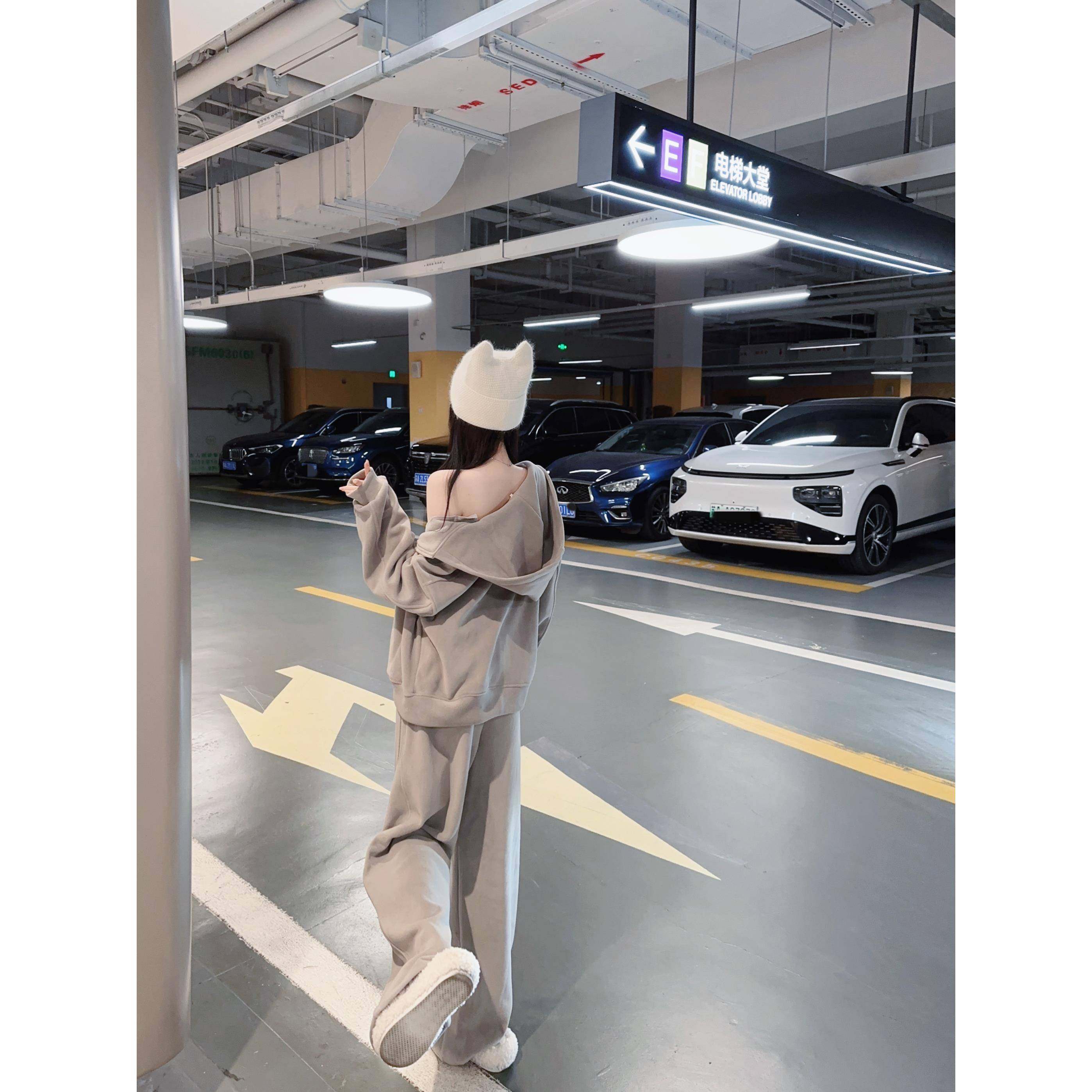 Eva君君酱慵懒松弛感连帽卫衣外套拖地宽松长裤休闲加厚套装女