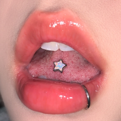 【超级美】澳宝星星钛钢舌钉欧泊