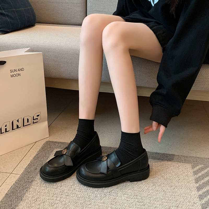 英伦风乐福鞋女黑色新款山茶花一脚蹬小皮鞋宽胖脚大码女鞋41到43,女鞋,乐福鞋（豆豆鞋）,淘宝优惠券,粉丝福利购,淘宝优惠卷